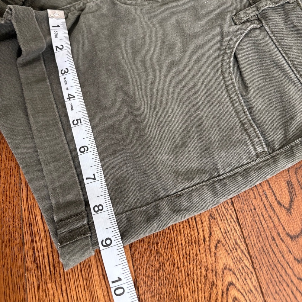 H&M Dark Green Womens Shorts size 8 - Picture 5 of 5